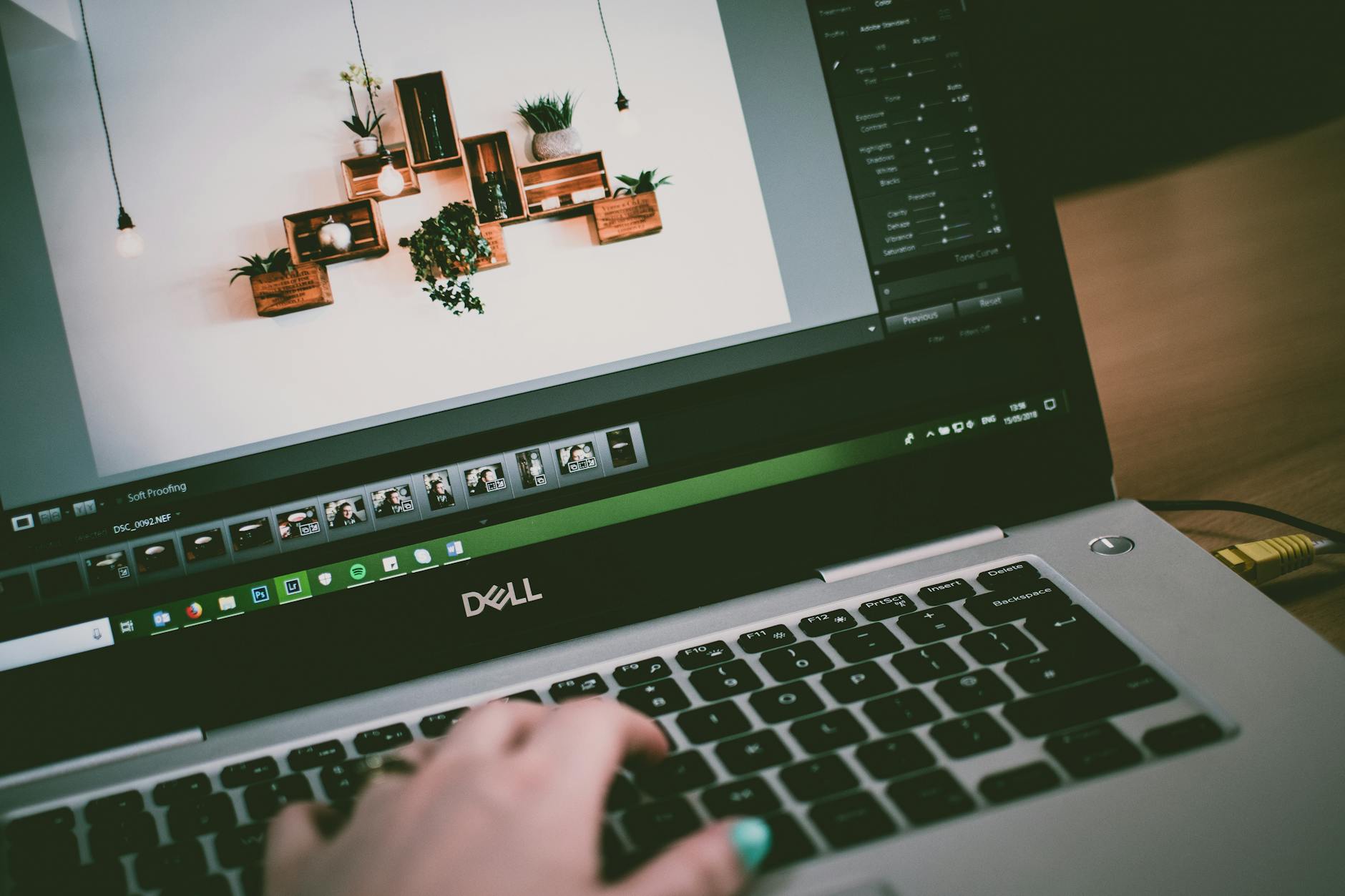 Khám Phá Thế Giới Laptop Dell: Tính Năng, Ưu Điểm Và Lựa Chọn